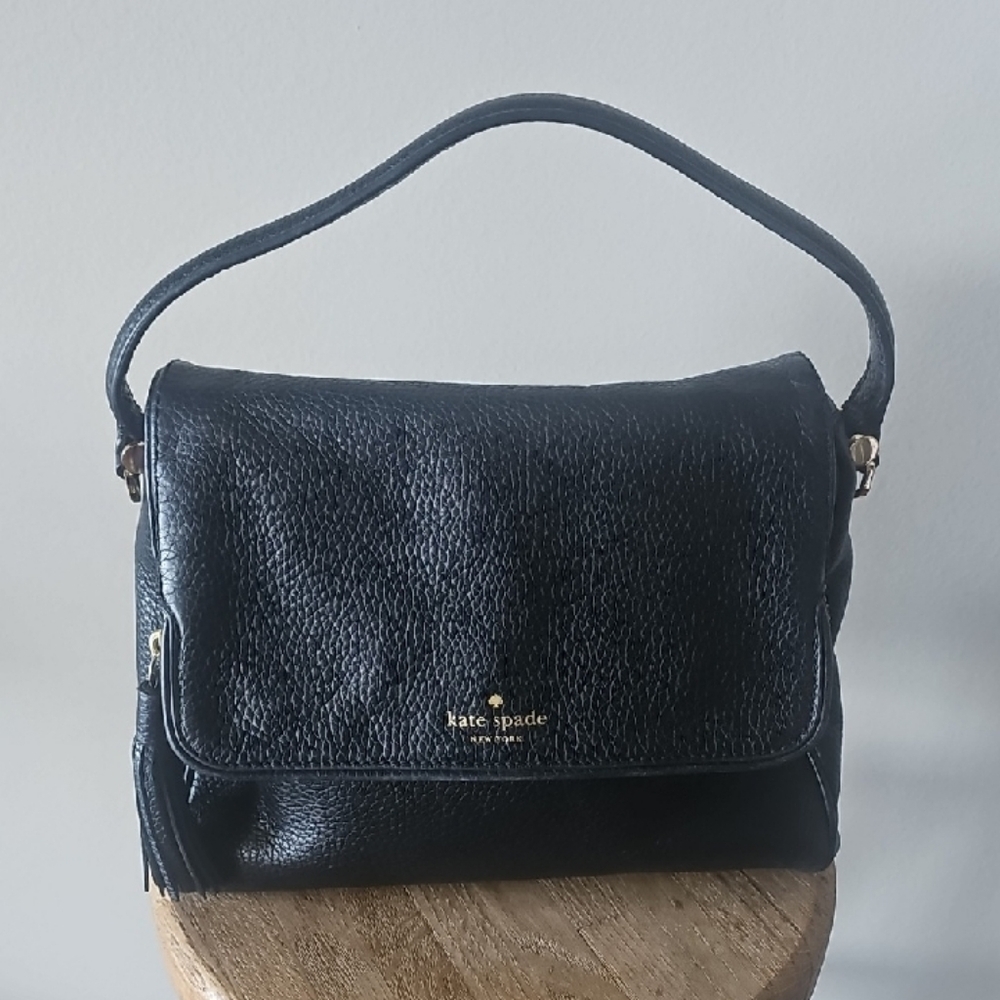 Kate Spade Blue Shoulder Bag with Sleek Design